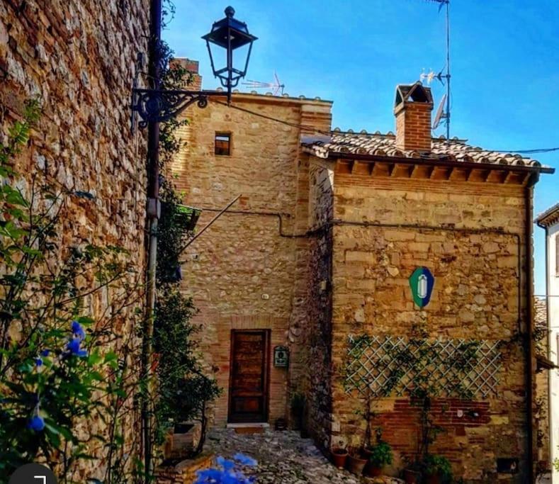 *La Torre Di Amelia* Nel Cuore Dell' Umbria ภายนอก รูปภาพ